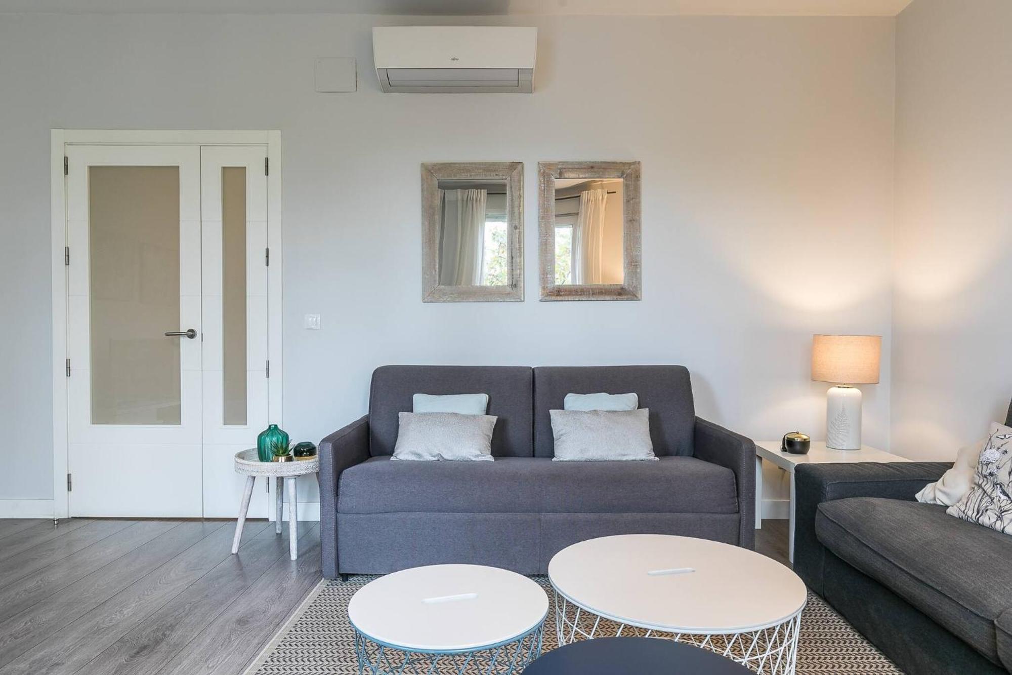 Castellana Suites Madrid Exteriör bild